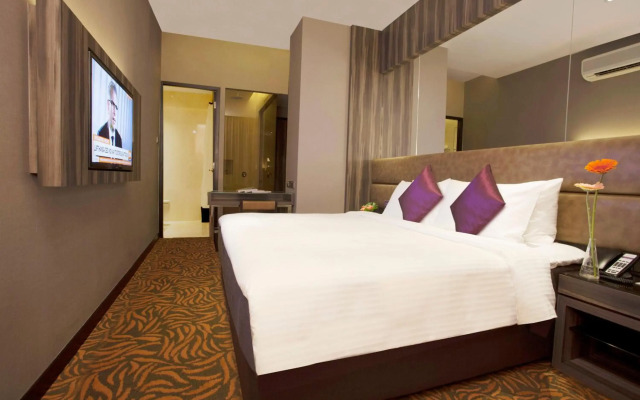 Aqueen Hotel Paya Lebar