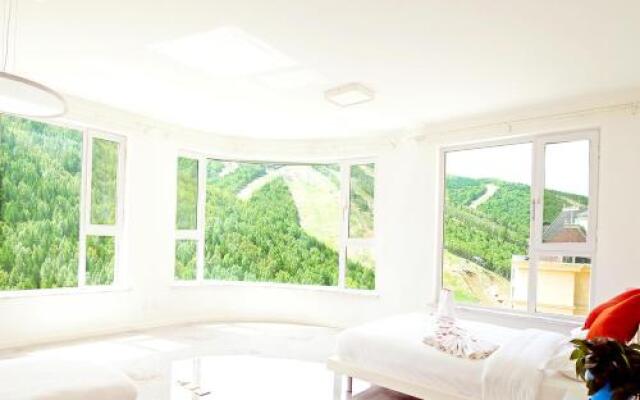 Zhangjiakou Wanlong Ski Resort International Apartment