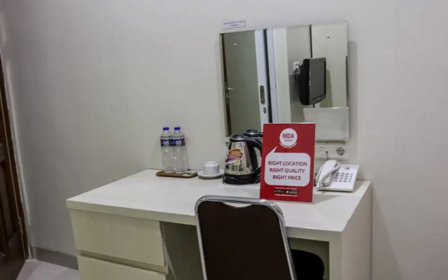 NIDA Rooms Surya Samantri Coblong