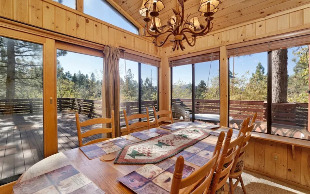 Mountain Hideaway on Maryland #2494