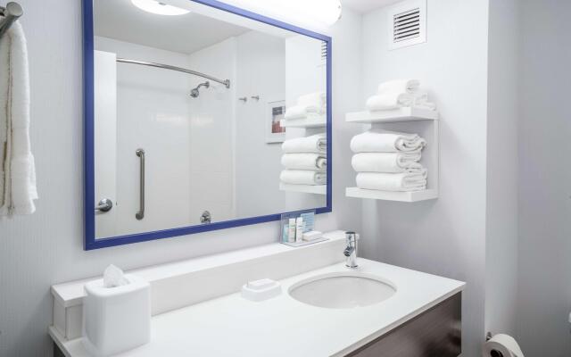 Hampton Inn Madison Huntsville Airport