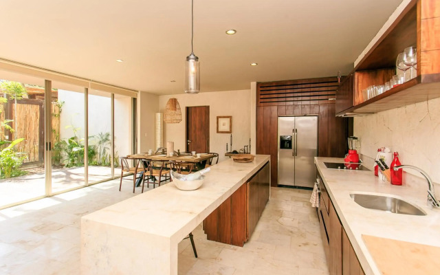 Eco-chic Design Condos Wrapped in Nature's Elements by Moskito