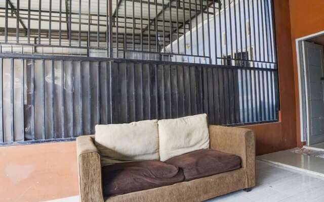 OYO 92826 Penginapan Syariah Faster Inn