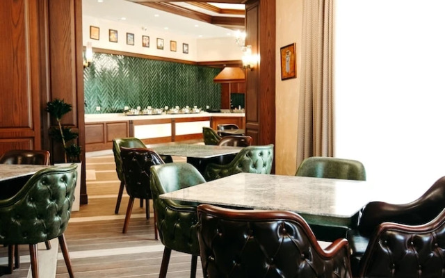 Hill Chalet Hotel & Resort