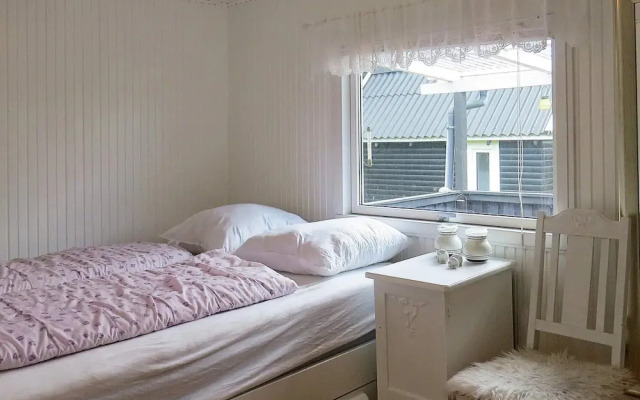 5 Person Holiday Home in Hals