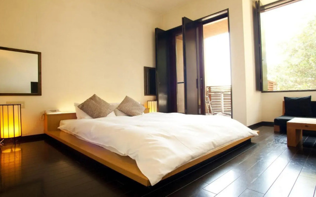Hotel Allamanda