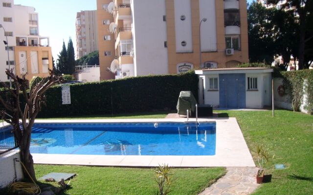 Studio Low Cost Corinto Estudio