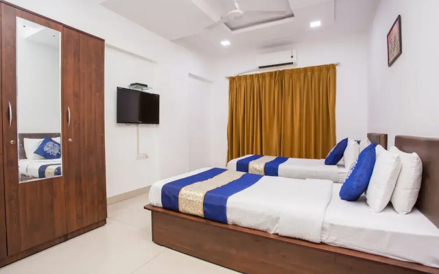 OYO 7150 Apartment Metro View Residency