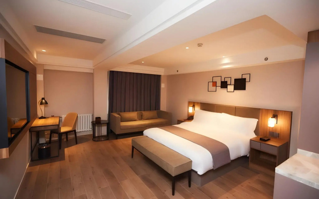 Homeinn Plus Hotel (Qiqihar Longhua Road)