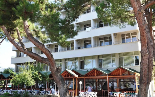Atay Otel