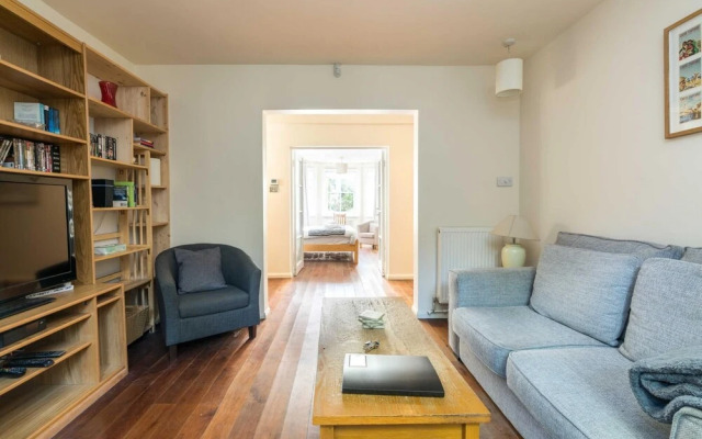 Super 1BD Flat in the Heart of Blackheath Village