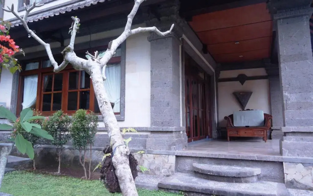 Pande Permai Bungalows