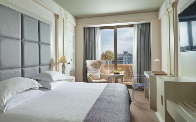 NJV Athens Plaza Hotel