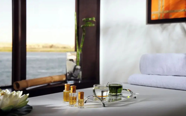 Mövenpick Royal Lotus Nile Cruise, Every Monday Four Nights From Luxor, Every Friday Three Nights From Aswan - Including Excursions & Sightseeing