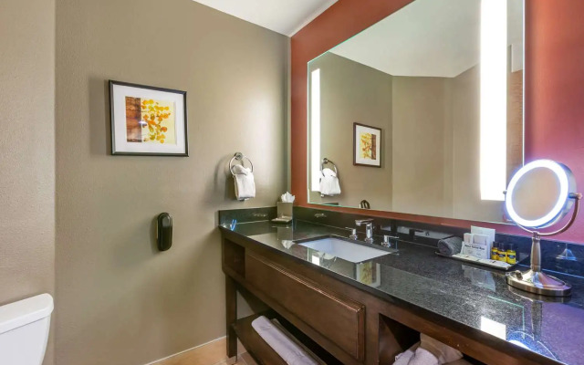 Best Western Premier Ivy Inn & Suites