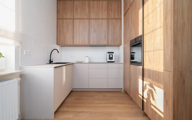 Beige Apartment Poznań by Renters