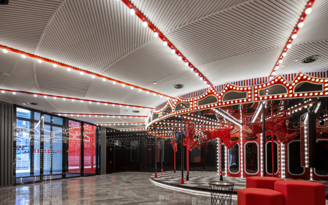 Radisson Red Zhuhai Gongbei Port