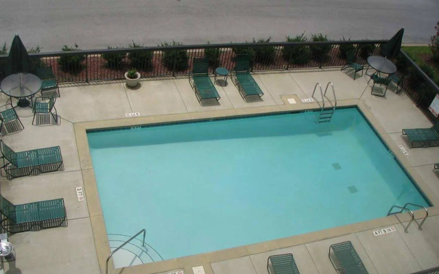 Hampton Inn Pell City