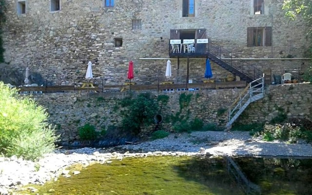 L'Auberge Du Chat Noir