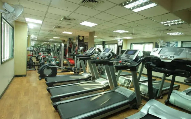 Wingston A TreeHouse Hotel Mathura