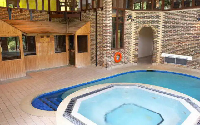 Best Western Frensham Pond Hotel