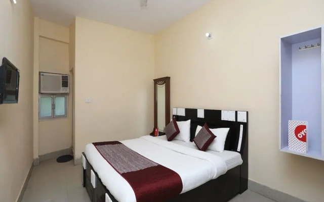 OYO 14639 Darshika Guest House
