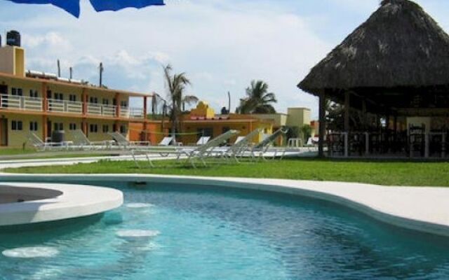 Hotel La Roca Natural