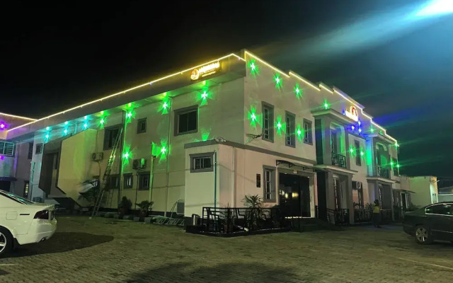 Maracanaluxury Hotel & Suites