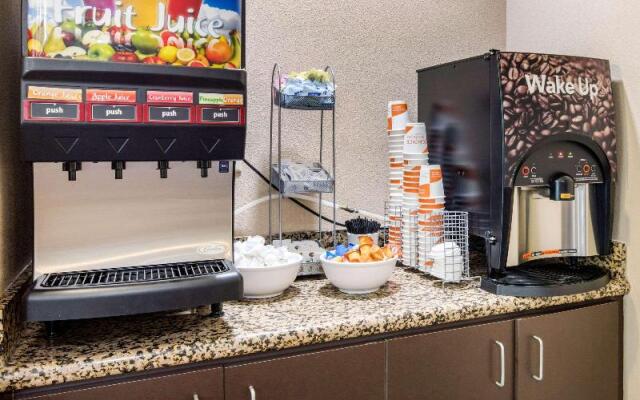 Comfort Suites Nashville Manchester