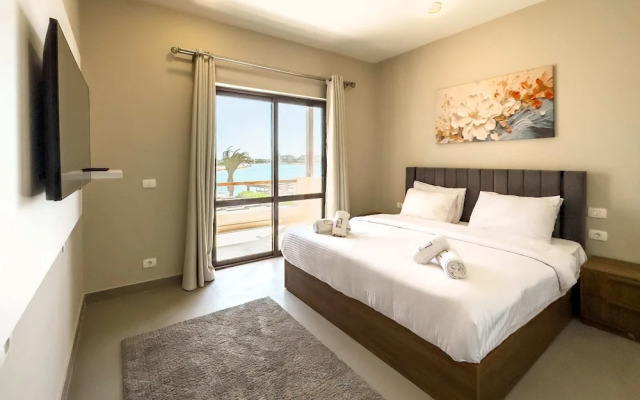 Xuru Stays I Posh & Eclectic 4 BDR Villa @ Fanadir Bay