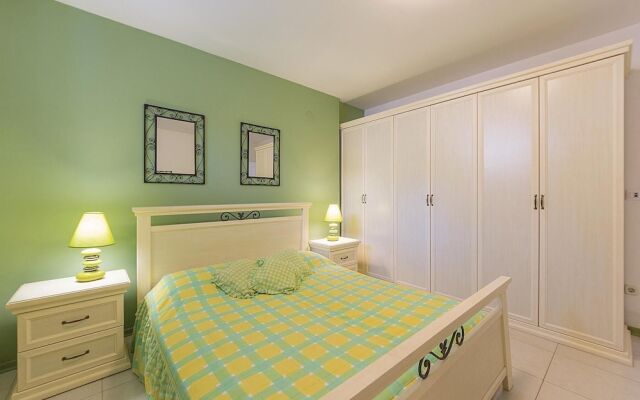 Nice Home in Pula With Wifi and 6 Bedrooms