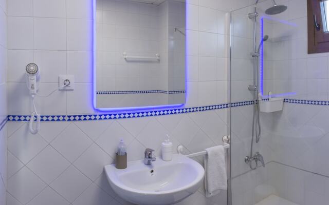 Estudio con parking y piscina en Fibes