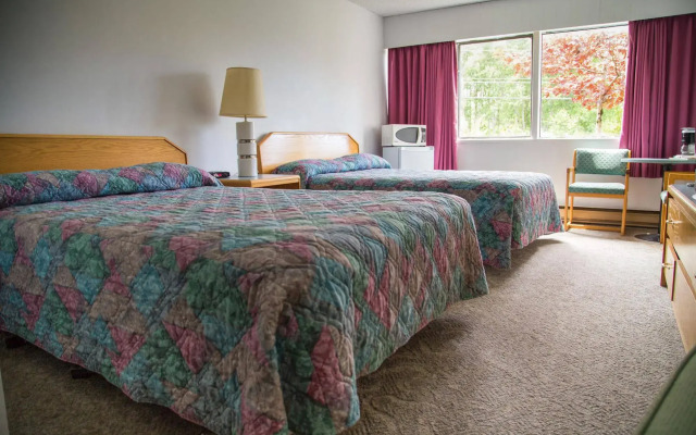 Providence Place Inn