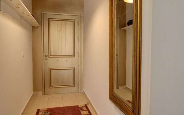 1 Bedroom Apartment on Beach Elias Upper
