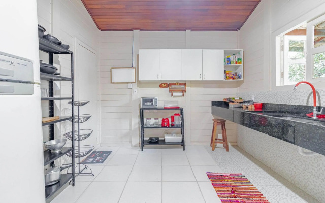 VT04 Excelente Casa 3 Quartos e Piscina