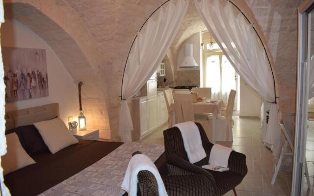 Sardedd White Luxury