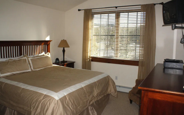 Highland Greens Lodge