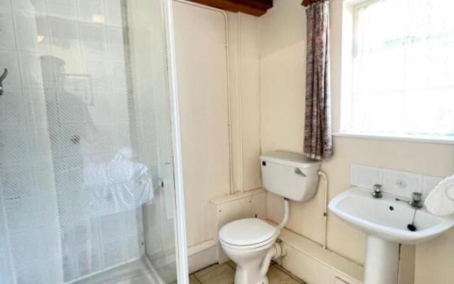 Halfway House Inn