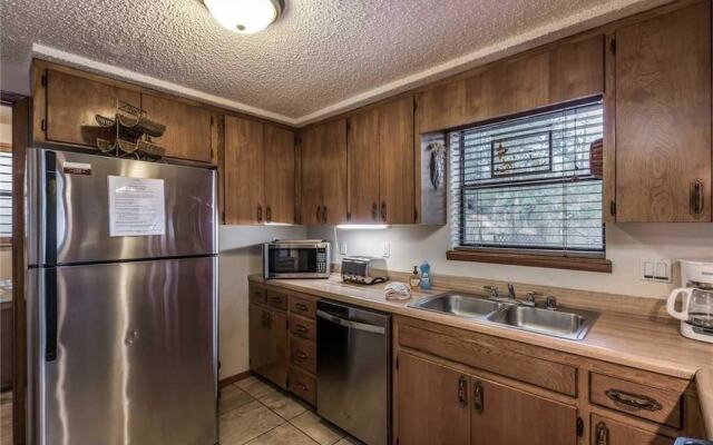 Antler Crossing - Two Bedroom Cabin