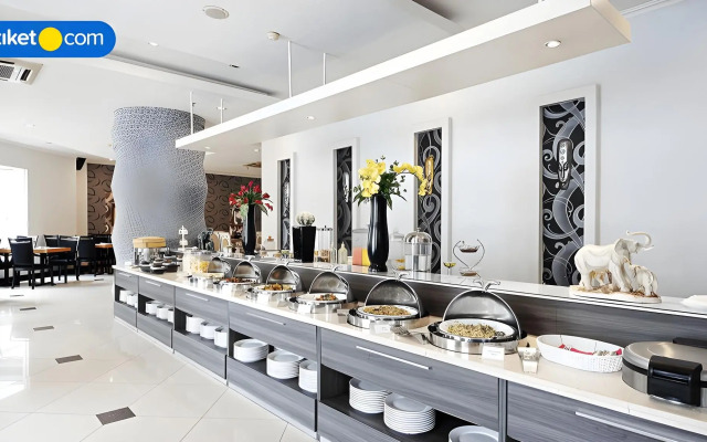 The Sun Hotel Sidoarjo