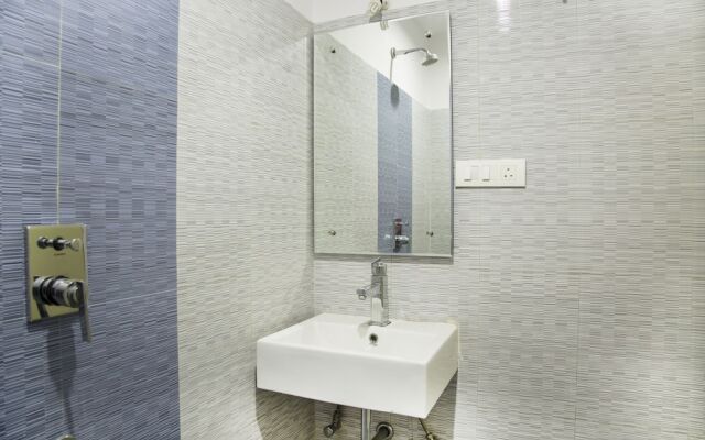 OYO 6130 Hotel N7