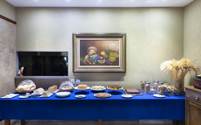 Coqueiros Praia Hotel - Balneário de Iriri