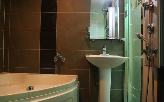Hotel Cest Tien