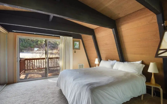 Cozy Mountain View A-frame