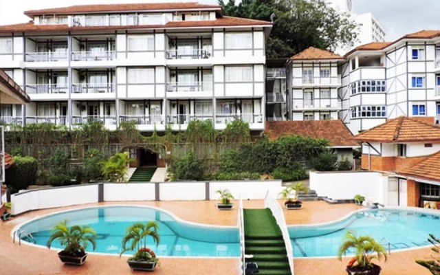 Mosa Court Suites