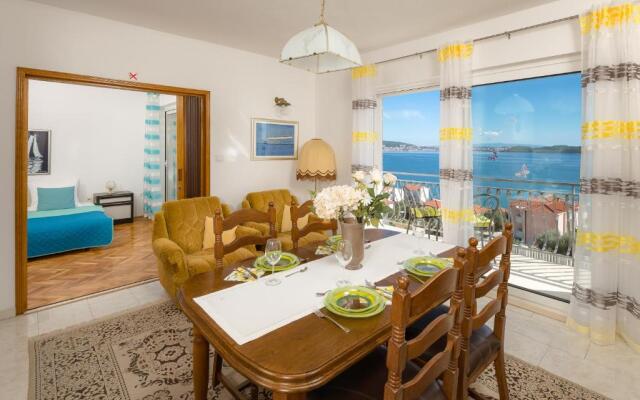 Residence Villa Irena Apartments