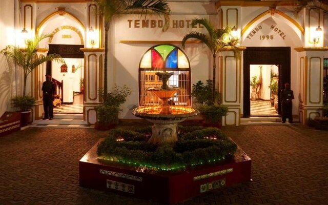Tembo House Hotel & Apartments