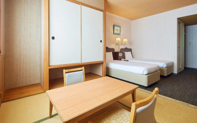 Hotel Lorelei – Guest Rooms – Sasebo
