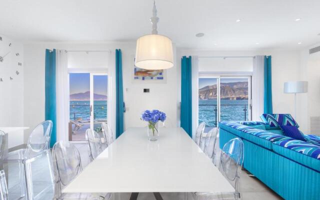 Amore Rentals - Villa del Mare