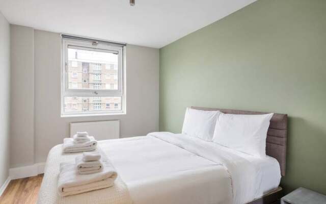 Modern 3bed apt in Holborn, 5min to Tube, Sleeps 9